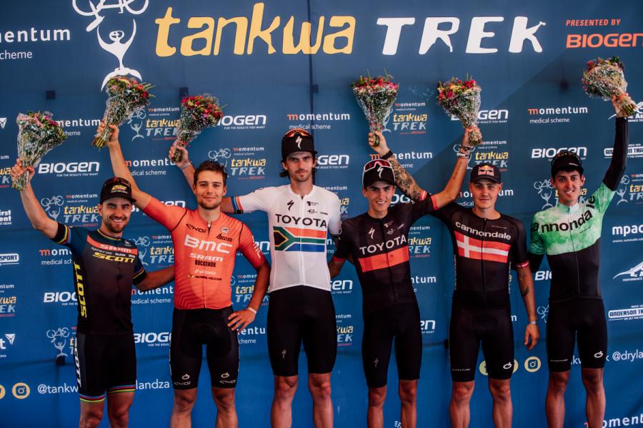 Tankwa Trek 2022 - Podio seconda tappa - SudAfrica, gara a tappe. Filippo Colombo e Nino Schurter secondo posto